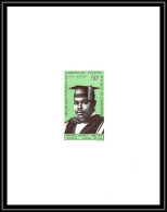 0059e Epreuve De Luxe Deluxe Proof Cameroun Poste Aerienne PA N°141 Garvey écrivain (black Writer) - Ecrivains