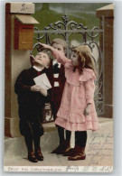 12009341 - Briefkaesten Kinder Mit Einem Brief An Den - Post & Briefboten