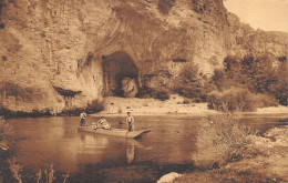 48-LES GORGES DU TARN-GROTTE DE LA MOMIE-N°504-B/0385 - Autres & Non Classés