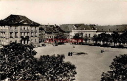 CPSM LANDAU - ALLEMAGNE - PLACE DE L'HOTEL DE VILLE - Landau