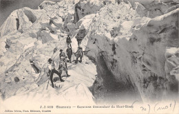 74-CHAMONIX-CARAVANE DESCENDANT LE MONT BLANC-N°510-E/0055 - Chamonix-Mont-Blanc