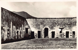 Saint Kitts - Barracks At Brimstone Hill - Publ. Seaton's Drug Store 189 - St. Kitts Und Nevis