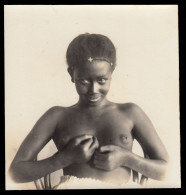 ABYSSINIE - Superbe Portait (10,5 X 11) D'une Jeune Abyssinienne à L'oeil Mutin. - Afrika
