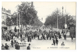 Cpa. 31 TOULOUSE - Allée Lafayette (Très Animée)   Ed. Bayard  N° 70 - Toulouse