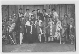 39114941 - Seltene Fotokarte Untergriesbach. Gruppenfoto Bei Der Theaterauffuehrung 1928. Ungelaufen  Kleiner Fleck Rue - Passau
