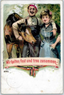 51523141 - Frau In Tracht Schwarz Weiss Rot - Pferde