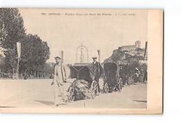 LOURDES - Malades Allant Aux Bains Des Piscines - Très Bon état - Lourdes