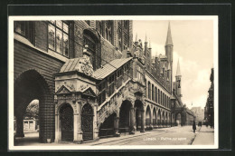 AK Lübeck, Die Rathaustreppe  - Lübeck