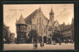 AK Hildesheim, Rathaus Im Dämmerungslicht  - Hildesheim