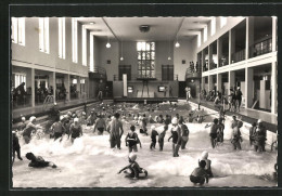 AK Norderney, Badegäste Im Wellenschwimmbad  - Norderney