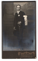 Photo Max Kampf, Strassburg I. Els., Steinwallstr., Portrait De Knabe Im Kommunionsanzug Avec Rosenkranz  - Anonyme Personen