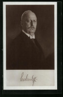 AK Portrait Von Erich Ludendorff Im Edlen Gewand Gekleidet  - Personaggi Storici