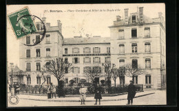 CPA Bourges, Place Gordaine Et Hotel De La Boule D`Or  - Bourges