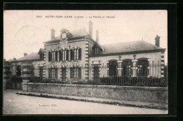 CPA Autruy-sur-Juine, La Mairie Et L`Ecole  - Other & Unclassified