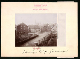 Fotografie Brück & Sohn Meissen, Ansicht Fröndenberg, Blick Auf Den Marktplatz Mit Gasthof Lücke Und Kriegerdenkmal  - Lieux