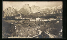 Cartolina Cortina D`Ampezzo, Ortsansicht Aus Der Vogelschau Mit Dolomitenstrasse Und Bergpanorama  - Altri & Non Classificati