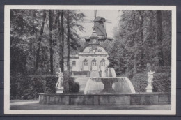 Potsdam, Sanssouci, Glockenfontäne Mit Historische Mühle - Moulins à Vent