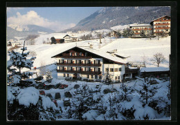 Cartolina Kastelruth, Hotel Alpen-Royal, Hotel Und Umgebung In Winterlandschaft  - Autres & Non Classés