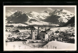 AK Kitzbühel, Verschneite Ortsansicht Mit Gebirgskette  - Autres & Non Classés