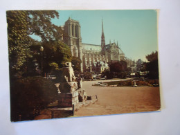 FRANCE   POSTCARDS NOTRE DAME  1981  FREE AND COMBINED   SHIPPING - Autres & Non Classés