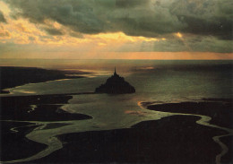 CPSM Le Mont Saint Michel    L2963 - Le Mont Saint Michel