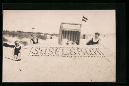 Foto-AK Strandburg Mit Schriftzug Aus Muscheln Suselsruh Und Die Stolzen Erbauer  - Sculpturen