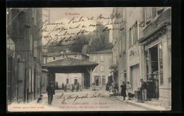 CPA Lavelanet, La Halle, Dans Le Fond, Les Ruines Du Chateau  - Lavelanet