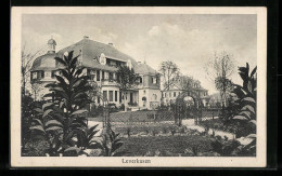 AK Leverkusen, Blick Auf Ein Prächtiges Gebäude Mit Garten  - Leverkusen