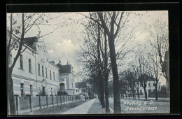 AK Neuburg A. D., Partie In Der Bahnhofstrasse  - Neuburg