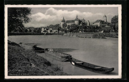 AK Neuburg A. D. Donau, Flusspartie Mit Kähnen  - Neuburg