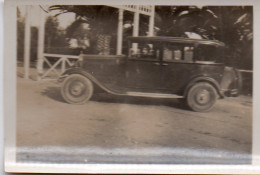 Photographie Photo Anonyme Vintage Snapshot Automobile Auto Voiture Car - Automobiles