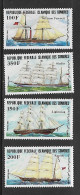 COMORES 1984 BATEAUX  YVERT N°412/415 NEUF MNH** - Ships