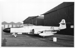 Photographie Photo Vintage Snapshot Avion Aviation Plane Gloster Meteor - Luchtvaart