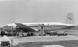 Photographie Photo Vintage Snapshot Avion Aviation Plane Air Cambodge - Luchtvaart