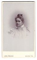 Fotografie Carl Freund, Bonn A. Rhein, Coblenzer Str. 14, Portrait Junge Dame Mit Spitzkragen  - Anonymous Persons