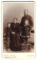 Fotografie Robert Süss, Bautzen, Portrait Familienfoto Mit Sohn Und Tochter  - Personnes Anonymes