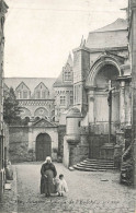 ANGERS : LA RUE DE L'EVECHE - Angers