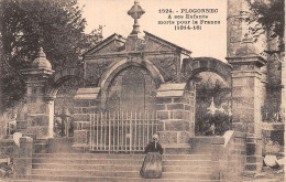 29 PLOGONNEC MONUMENT 1914 18 - Other & Unclassified