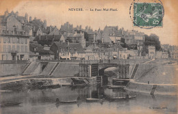58 NEVERS LE PONT MAL PLACE - Nevers