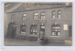 België - REKEM Reckheim (Limb.) Hotel Math. Stevens-Sauwen - FOTOKAART - Uitg. Remy Verschelde - Autres & Non Classés