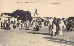 Madagascar - TULÉAR - Fête Nationale - Promenade Sur Le Boulevard Devaux - Ed. Hassamaly - Madagaskar