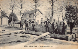 France - VINDECY (71) La Gare - Chargement D'un Tronc D'arbre Géant - Ed. L. François 1261 - Autres & Non Classés