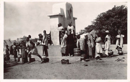 Niger - NIAMEY - Monument Aux Morts - Ed. J.-L. Fontanon 9 - Niger