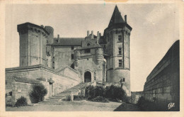 SAUMUR : ENTREE DU CHATEAU - Saumur