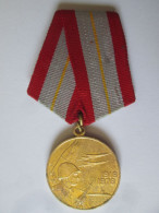 USSR/Russia:Medaille 60 Ans Aux Forces Armees De L'URSS 1918-1978/Medal 60 Years To The Armed Forces Of USSR,diam=32 Mm - Rusland