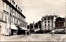 92 ISSY LES MOULINEAUX   - VOIR LES SCANS POUR PLUS DE RENSEIGNEMENTS BELLES PHOTOS - Issy Les Moulineaux