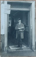 ENCAISSEUR DE BANQUE CARTE PHOTO - Other & Unclassified