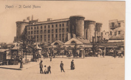 NAPOLI- IL CASTEL NUOVO-BELLA E ANIMATA CARTOLINA NON VIAGGIATA 1910-1920 - Napoli (Neapel)