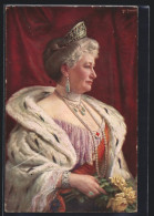 AK Kaiserin Auguste Victoria Königin Von Preussen Mit Krone Und Hermelinmantel, Rotes Kreuz  - Royal Families