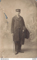 CARTE PHOTO NON IDENTIFIEE REPRESENTANT UN JEUNE HOMME N°3 SUR LA CASQUETTE - Zu Identifizieren